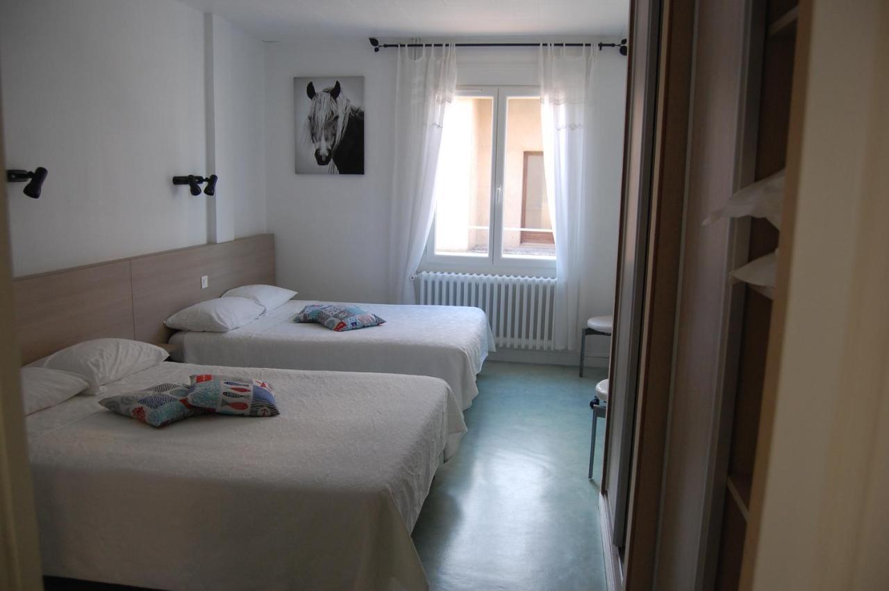 Hotel De La Plage 2 Etoiles Valras-Plage Esterno foto
