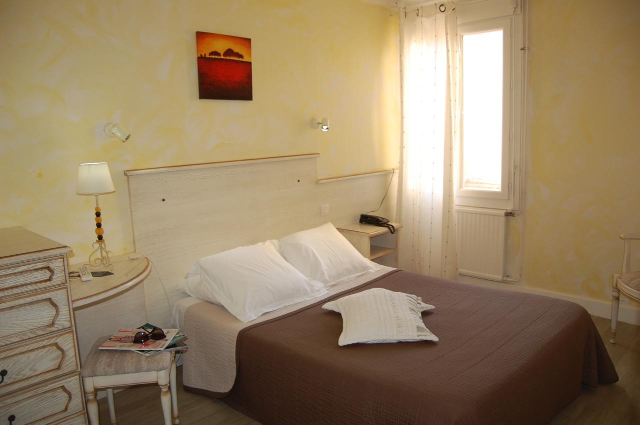 Hotel De La Plage 2 Etoiles Valras-Plage Esterno foto