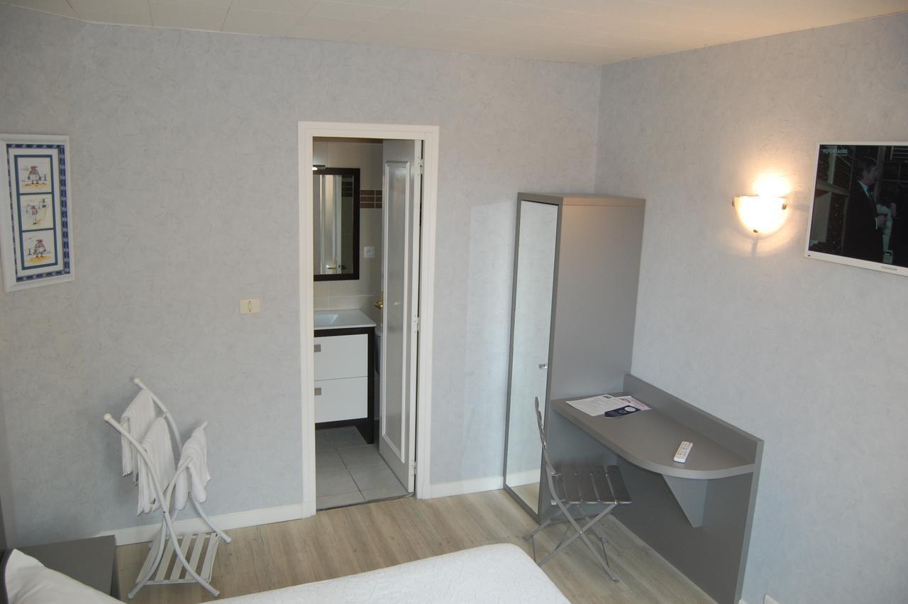 Hotel De La Plage 2 Etoiles Valras-Plage Esterno foto