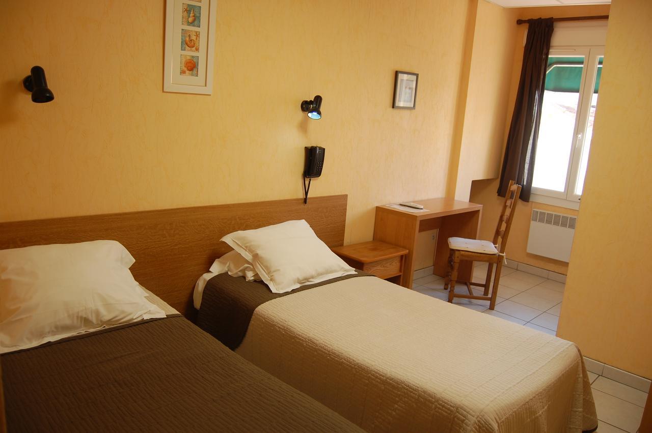 Hotel De La Plage 2 Etoiles Valras-Plage Esterno foto